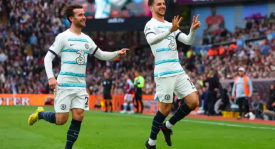 青涩足坛时光：同窗好友的成长与挑战